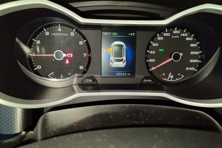 Used Geely Auto Emgrand GS 2017 Elegant Edition 1.3T Automatic Smart Connectivity Model Odometer Close Up