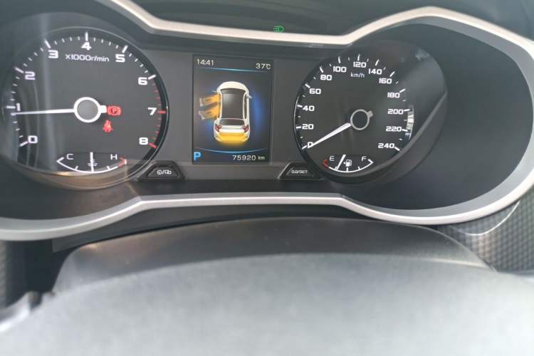 Used Geely Auto Emgrand GS 2017 Sport Edition 1.3T Automatic Smart Connectivity Model Odometer Close Up