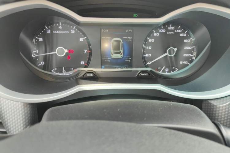 Used Geely Auto Emgrand GS 2017 Sport Edition 1.3T Automatic Smart Connectivity Model Odometer Close Up