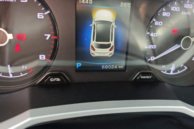 Used Geely Auto Emgrand GS 2017 Sport Edition 1.3T Automatic Smart Connectivity Model Odometer Close Up