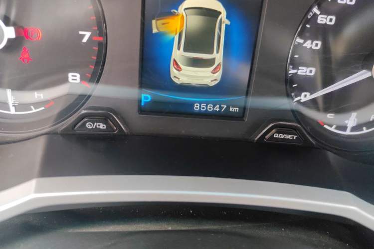 Used Geely Auto Emgrand GS 2017 Sport Edition 1.3T Automatic Smart Connectivity Model Odometer Close Up