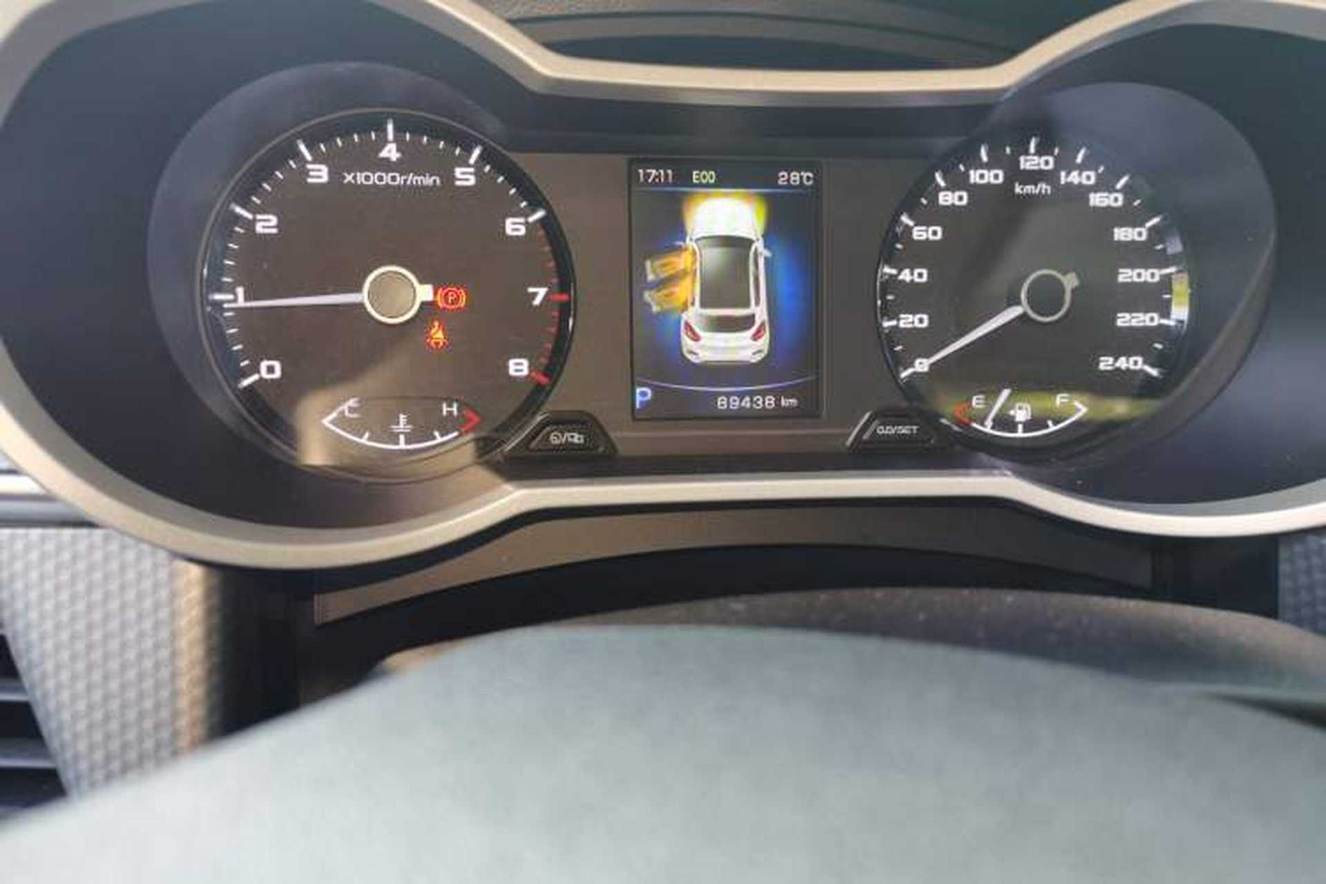 Used Geely Auto Emgrand GS 2017 Sport Edition 1.3T Automatic Smart Connectivity Model Odometer Close Up