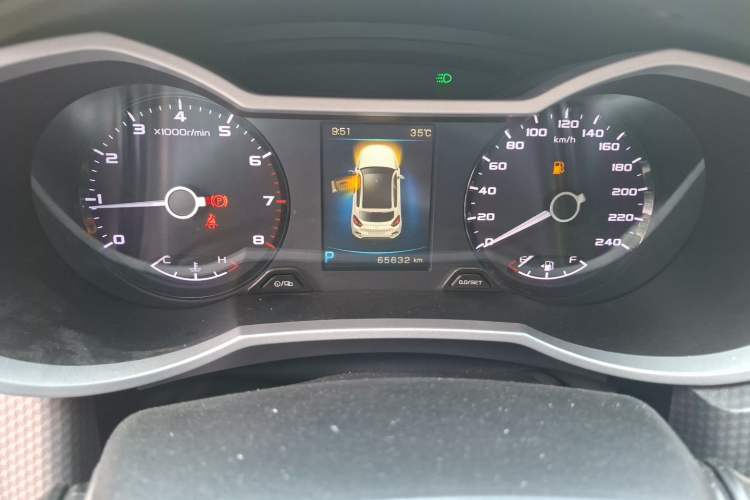 Used Geely Auto Emgrand GS 2017 Sport Edition 1.3T Automatic Smart Connectivity Model Odometer Close Up