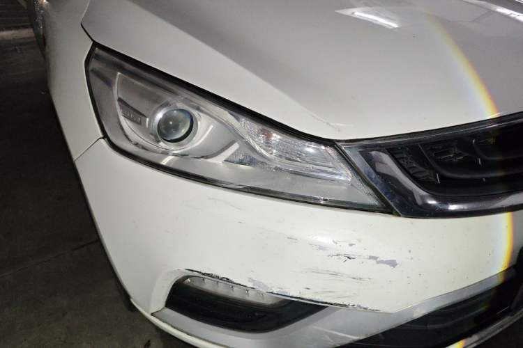 Used Geely Auto Emgrand GS 2017 Elegant Edition 1.3T Automatic Smart Connectivity Model Right Front Headlight