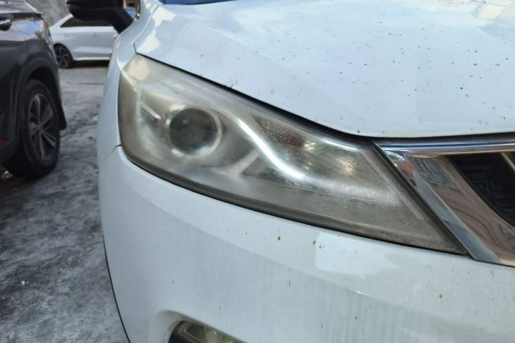 Used Geely Auto Emgrand GS 2017 Elegant Edition 1.3T Automatic Smart Connectivity Model Right Front Headlight
