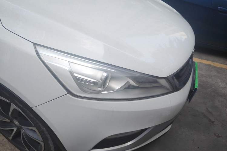 Used Geely Auto Emgrand GS 2017 Elegant Edition 1.3T Automatic Smart Connectivity Model Right Front Headlight