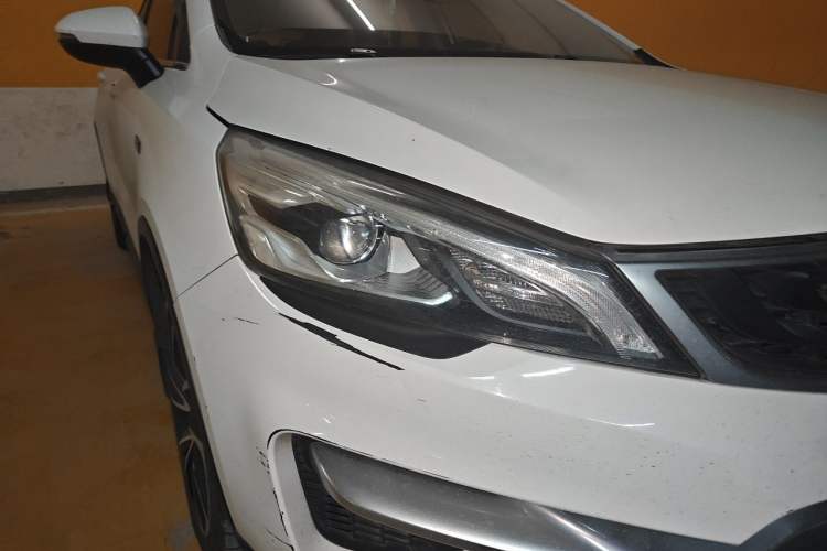 Used Geely Auto Emgrand GS 2017 Sport Edition 1.3T Automatic Smart Connectivity Model Right Front Headlight