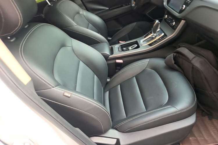 Used Geely Auto Emgrand GS 2017 Elegant Edition 1.3T Automatic Smart Connectivity Model Right Front Seat