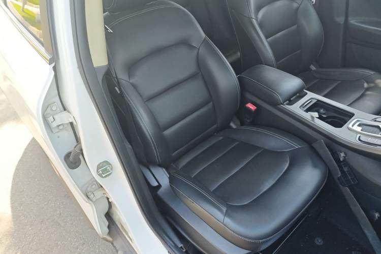 Used Geely Auto Emgrand GS 2017 Sport Edition 1.3T Automatic Smart Connectivity Model Right Front Seat