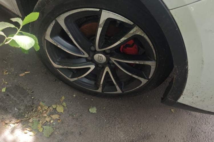 Used Geely Auto Emgrand GS 2017 Sport Edition 1.3T Automatic Smart Connectivity Model Right Front Wheel Hub