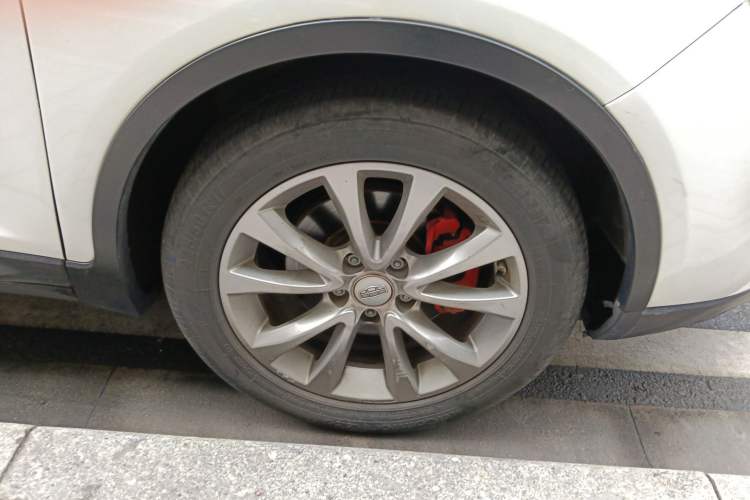 Used Geely Auto Emgrand GS 2017 Sport Edition 1.3T Automatic Smart Connectivity Model Right Front Wheel Hub