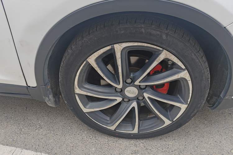 Used Geely Auto Emgrand GS 2017 Sport Edition 1.3T Automatic Smart Connectivity Model Right Front Wheel Hub