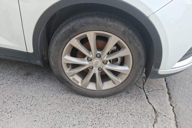 Used Geely Auto Emgrand GS 2017 Sport Edition 1.3T Automatic Smart Connectivity Model Right Front Wheel Hub