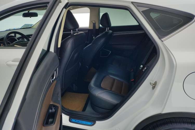 Used Geely Auto Emgrand GS 2017 Sport Edition 1.3T Automatic Smart Connectivity Model Right Rear Seat