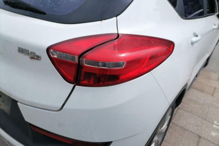 Used Geely Auto Emgrand GS 2017 Sport Edition 1.3T Automatic Smart Connectivity Model Right Rear Taillight