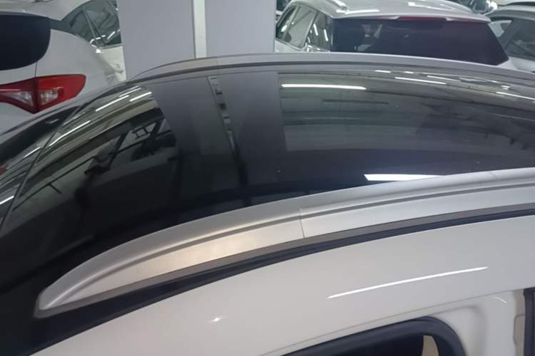 Used Geely Auto Emgrand GS 2017 Sport Edition 1.3T Automatic Smart Connectivity Model Roof