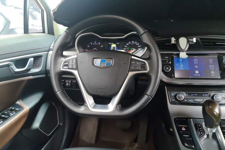 Used Geely Auto Emgrand GS 2017 Elegant Edition 1.3T Automatic Smart Connectivity Model Steering Wheel