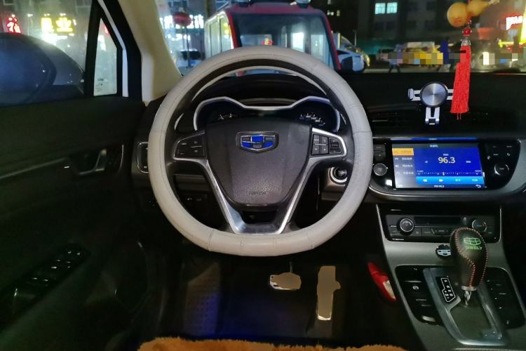 Used Geely Auto Emgrand GS 2017 Elegant Edition 1.3T Automatic Smart Connectivity Model Steering Wheel
