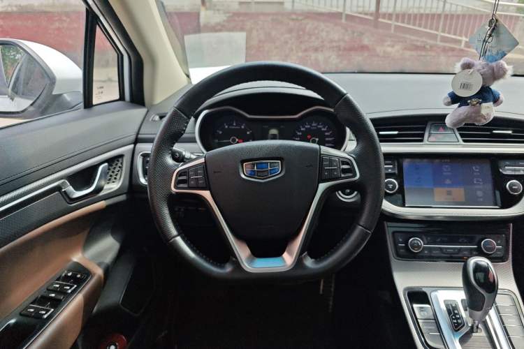 Used Geely Auto Emgrand GS 2017 Sport Edition 1.3T Automatic Smart Connectivity Model Steering Wheel