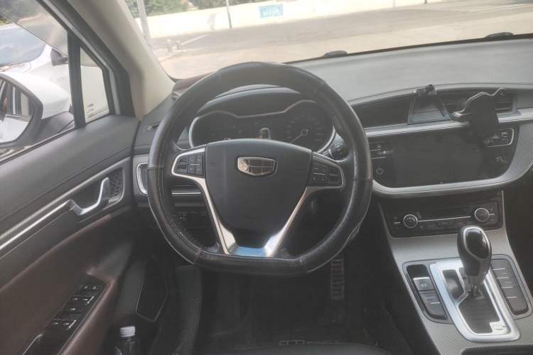 Used Geely Auto Emgrand GS 2017 Sport Edition 1.3T Automatic Smart Connectivity Model Steering Wheel