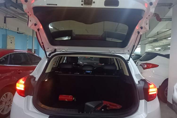 Used Geely Auto Emgrand GS 2017 Sport Edition 1.3T Automatic Smart Connectivity Model Trunk