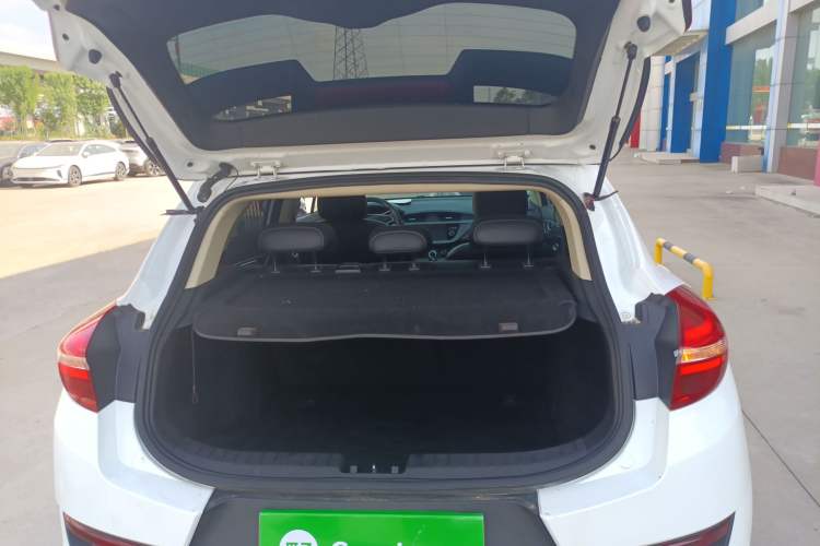 Used Geely Auto Emgrand GS 2017 Sport Edition 1.3T Automatic Smart Connectivity Model Trunk