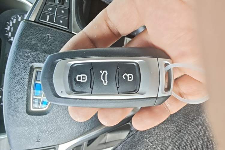 Used Geely Auto Emgrand GS 2017 Sport Edition 1.3T Automatic Smart Connectivity Model Vehicle Key