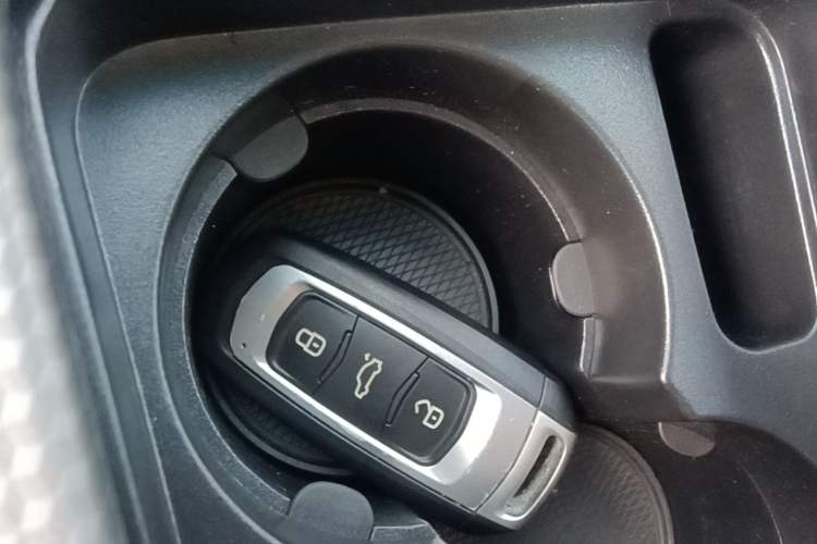 Used Geely Auto Emgrand GS 2017 Sport Edition 1.3T Automatic Smart Connectivity Model Vehicle Key