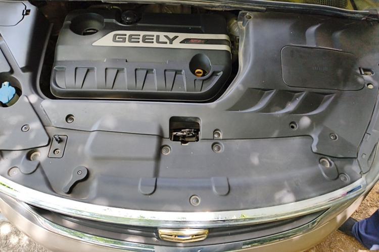 Used Geely Auto Emgrand GS 2017 Elegant Edition 1.3T Automatic Smart Connectivity Model Engine Bay