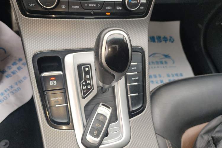Used Geely Auto Emgrand GS 2017 Sport Edition 1.3T Automatic Smart Connectivity Model Gear Lever