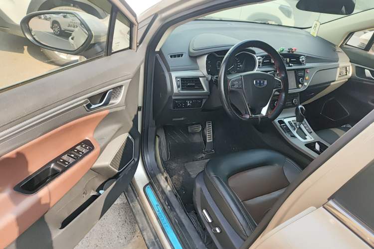 Used Geely Auto Emgrand GS 2017 Sport Edition 1.3T Automatic Smart Connectivity Model Interior 3