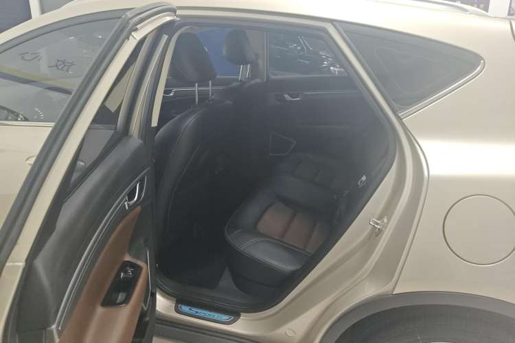 Used Geely Auto Emgrand GS 2017 Sport Edition 1.3T Automatic Smart Connectivity Model Left Rear Seat