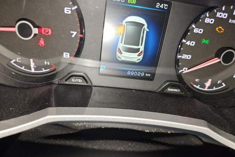 Used Geely Auto Emgrand GS 2017 Sport Edition 1.3T Automatic Smart Connectivity Model Odometer Close Up