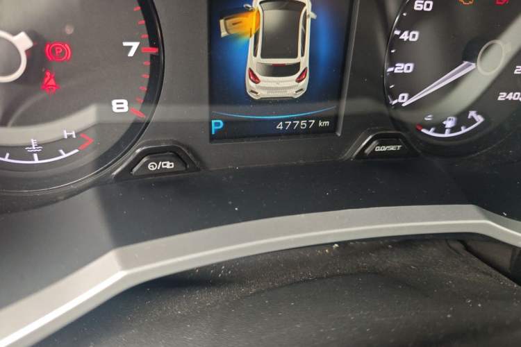 Used Geely Auto Emgrand GS 2017 Elegant Edition 1.3T Automatic Smart Connectivity Model Odometer Close Up