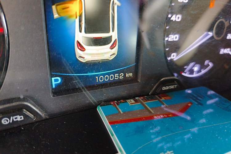 Used Geely Auto Emgrand GS 2017 Elegant Edition 1.3T Automatic Smart Connectivity Model Odometer Close Up