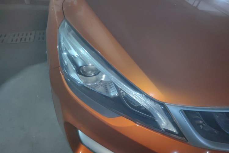 Used Geely Auto Emgrand GS 2017 Sport Edition 1.3T Automatic Smart Connectivity Model Right Front Headlight