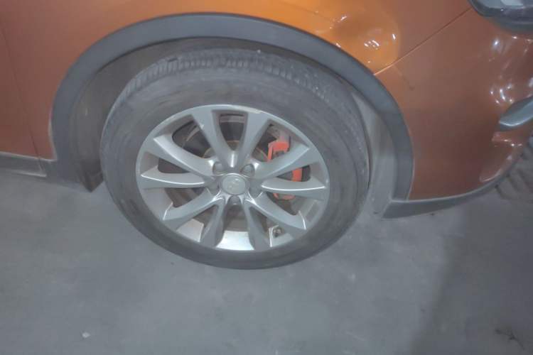 Used Geely Auto Emgrand GS 2017 Sport Edition 1.3T Automatic Smart Connectivity Model Right Front Wheel Hub
