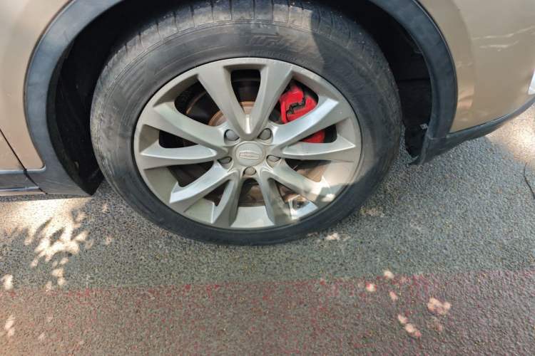Used Geely Auto Emgrand GS 2017 Sport Edition 1.3T Automatic Smart Connectivity Model Right Front Wheel Hub