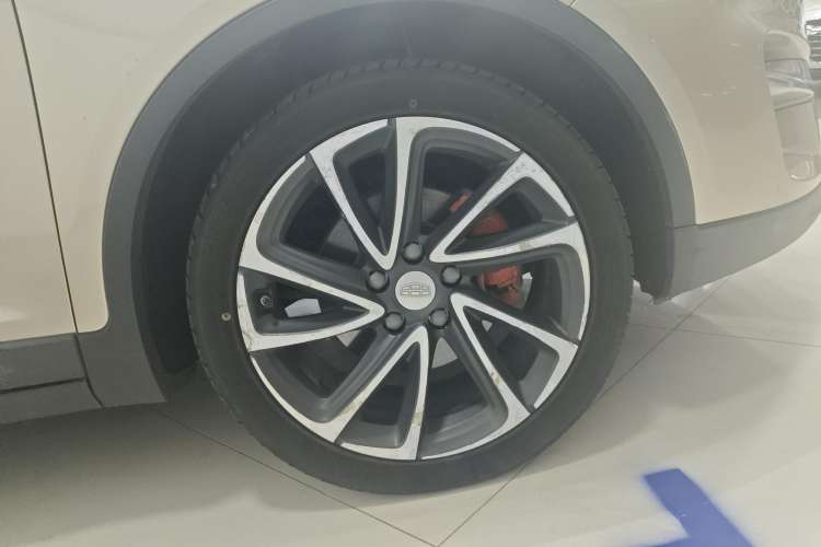 Used Geely Auto Emgrand GS 2017 Sport Edition 1.3T Automatic Smart Connectivity Model Right Rear Wheel Hub