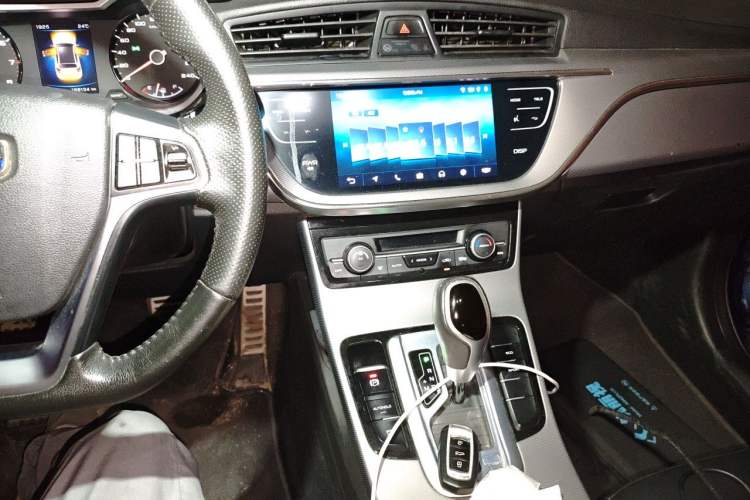 Used Geely Auto Emgrand GS 2018 Sport Edition 1.4T Automatic LingShang Model Audio And AC Panel