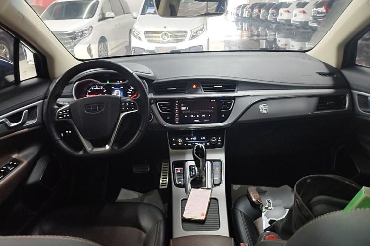 Used Geely Auto Emgrand GS 2018 Lingchao Edition 1.4T Automatic ZhenShang Smart Connectivity Model Center Console