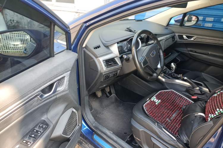 Used Geely Auto Emgrand GS 2018 Elegant Edition 1.8L Manual LingShang Model Driver Seat