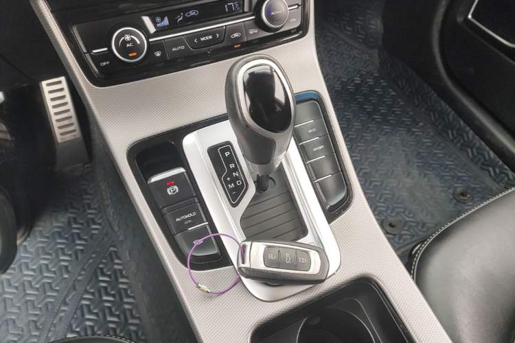 Used Geely Auto Emgrand GS 2018 Sport Edition 1.4T Automatic LingShang Model Gear Lever