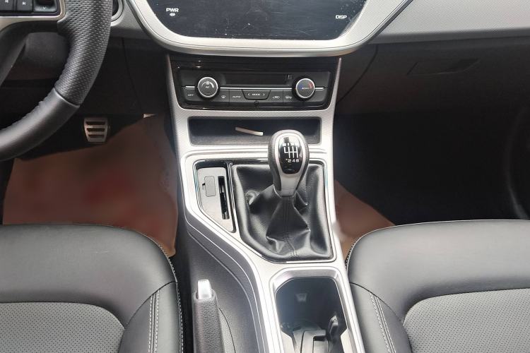 Used Geely Auto Emgrand GS 2018 Sport Edition 1.4T Manual LingShang Model Interior 5