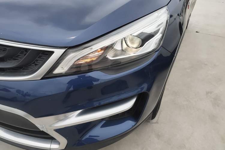 Used Geely Auto Emgrand GS 2018 Sport Edition 1.4T Automatic LingShang Model Left Front Headlight