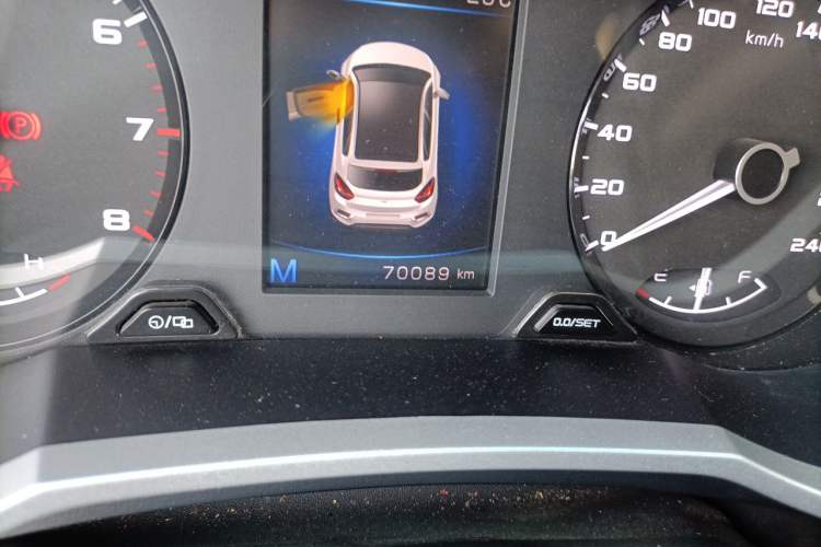 Used Geely Auto Emgrand GS 2018 Elegant Edition 1.8L Manual LingShang Model Odometer Close Up