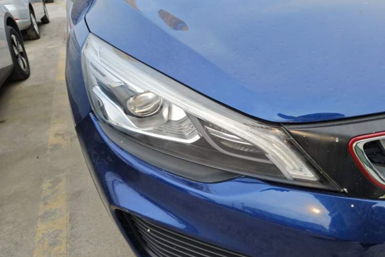 Used Geely Auto Emgrand GS 2018 Lingchao Edition 1.4T Automatic LingShang Smart Connectivity Model Right Front Headlight