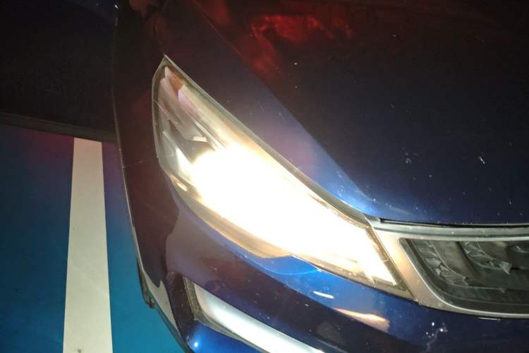 Used Geely Auto Emgrand GS 2018 Sport Edition 1.4T Automatic LingShang Model Right Front Headlight