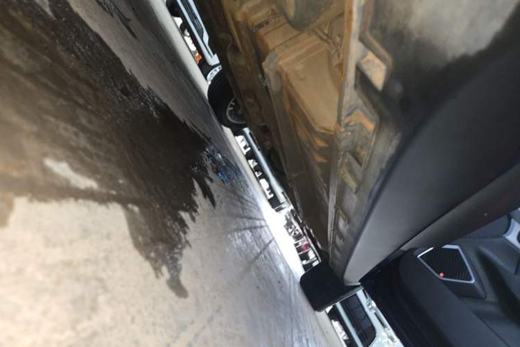 Used Geely Auto Emgrand GS 2018 Sport Edition 1.4T Automatic LingShang Model Right Side Sill