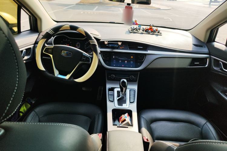 Used Geely Auto Emgrand GS 2018 Lingchao Edition 1.4T Automatic LingShang Smart Connectivity Model Center Console